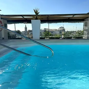 Hotel Bécquer, Siviglia